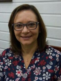 Na zdjęciu Marcia Regina Cubas, prelegentka wydarzenia.